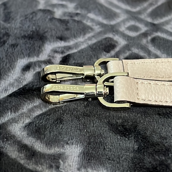 Kate Spade, New York EVA embroidered Bag with extra shoulder strap NICE - Picture 8 of 13